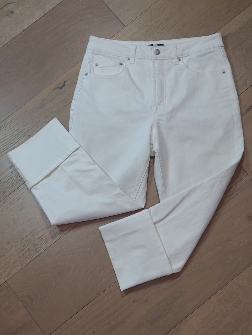 EUC Frye Jeans Women's sz 6/28 White High Rise Cropped Cuff Denim Jeans
